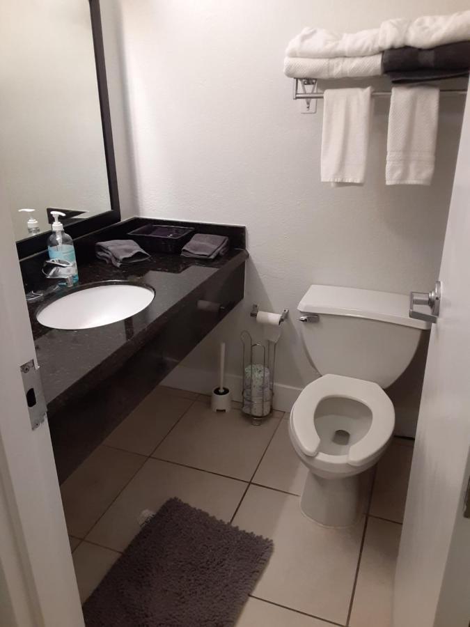 Riverview, Studio 507, Beach Steps Away!+Pool+Wifi Ruskin Eksteriør bilde